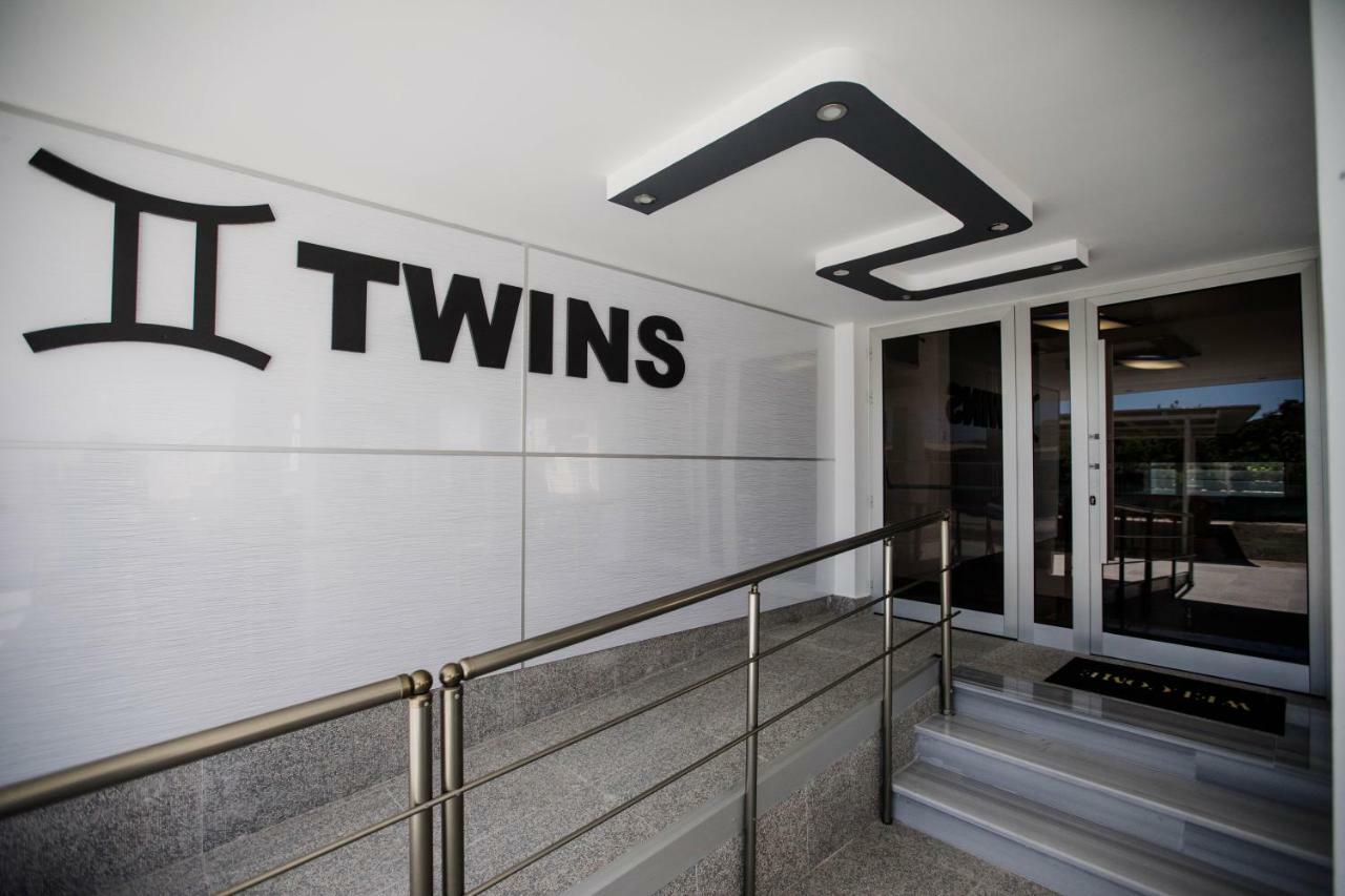 Twins Apartments 카토 피르고스 외부 사진