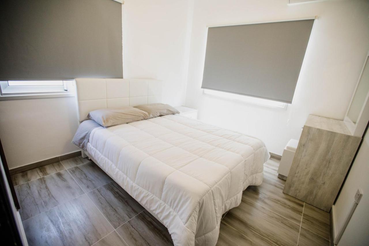 Twins Apartments 카토 피르고스 외부 사진